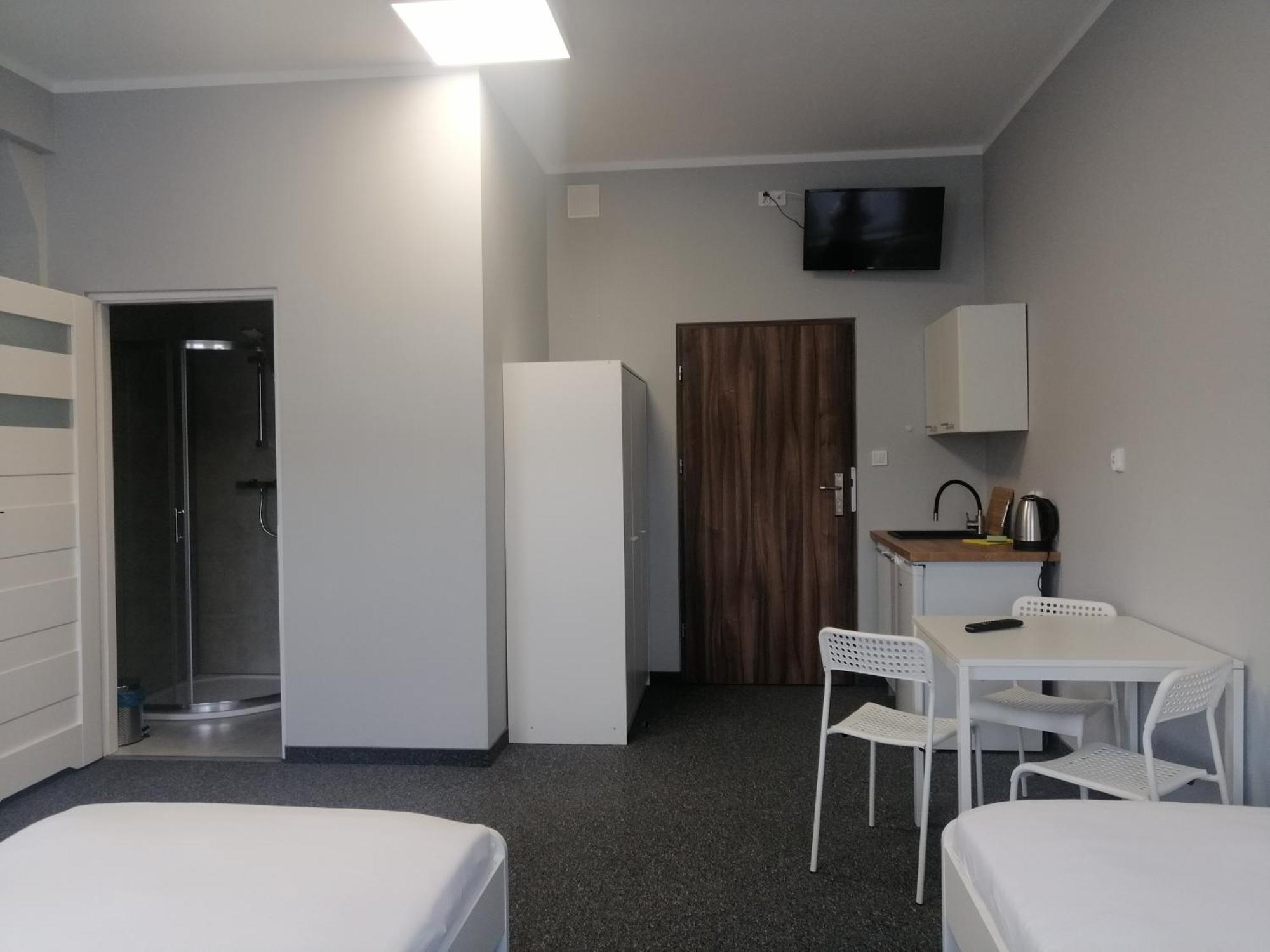 Hostel Anilux イェレニャ・グーラ エクステリア 写真